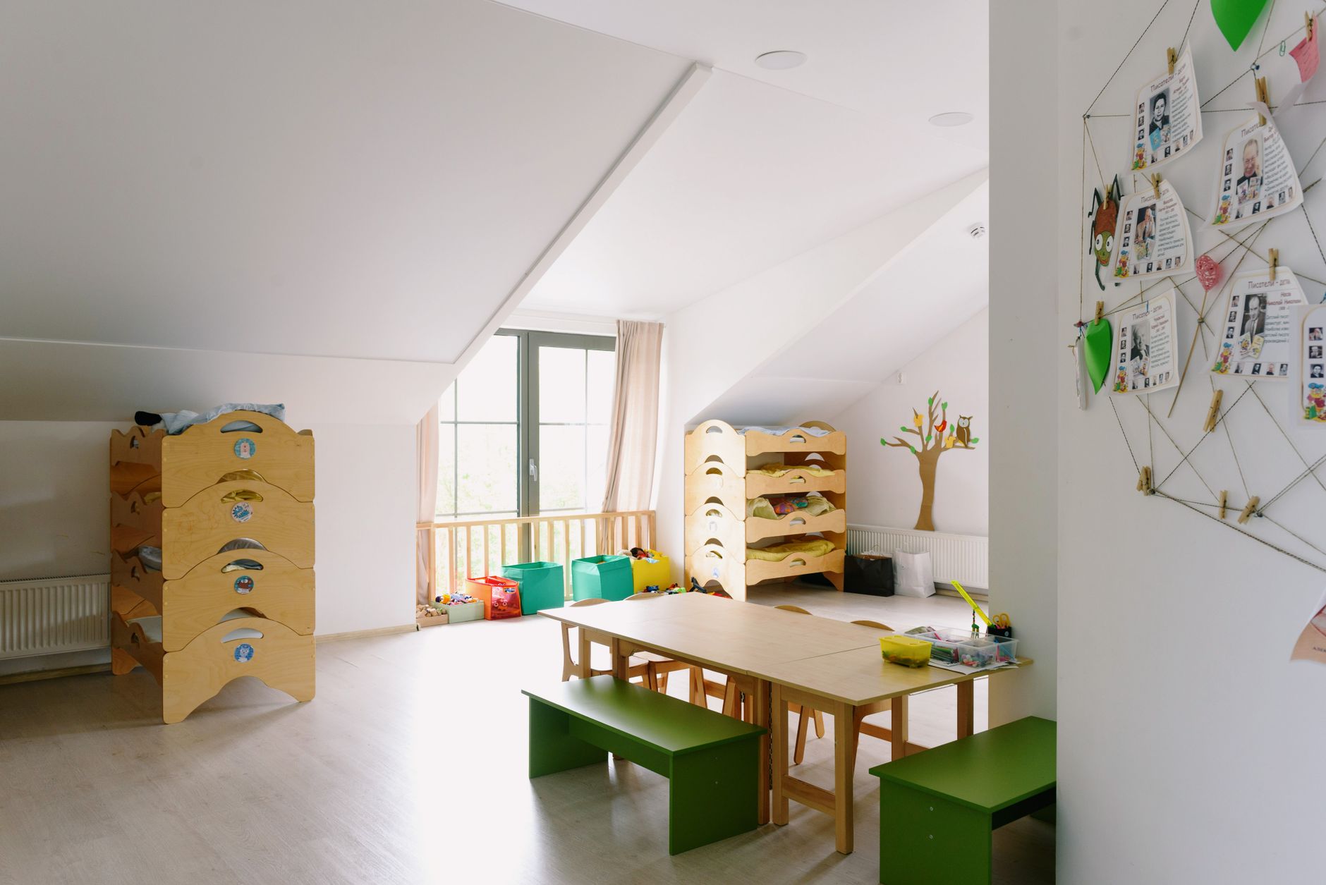 A quiet preschool nap room with mats arranged for rest, reflecting the article's emphasis on low-disruption cleaning schedules.
