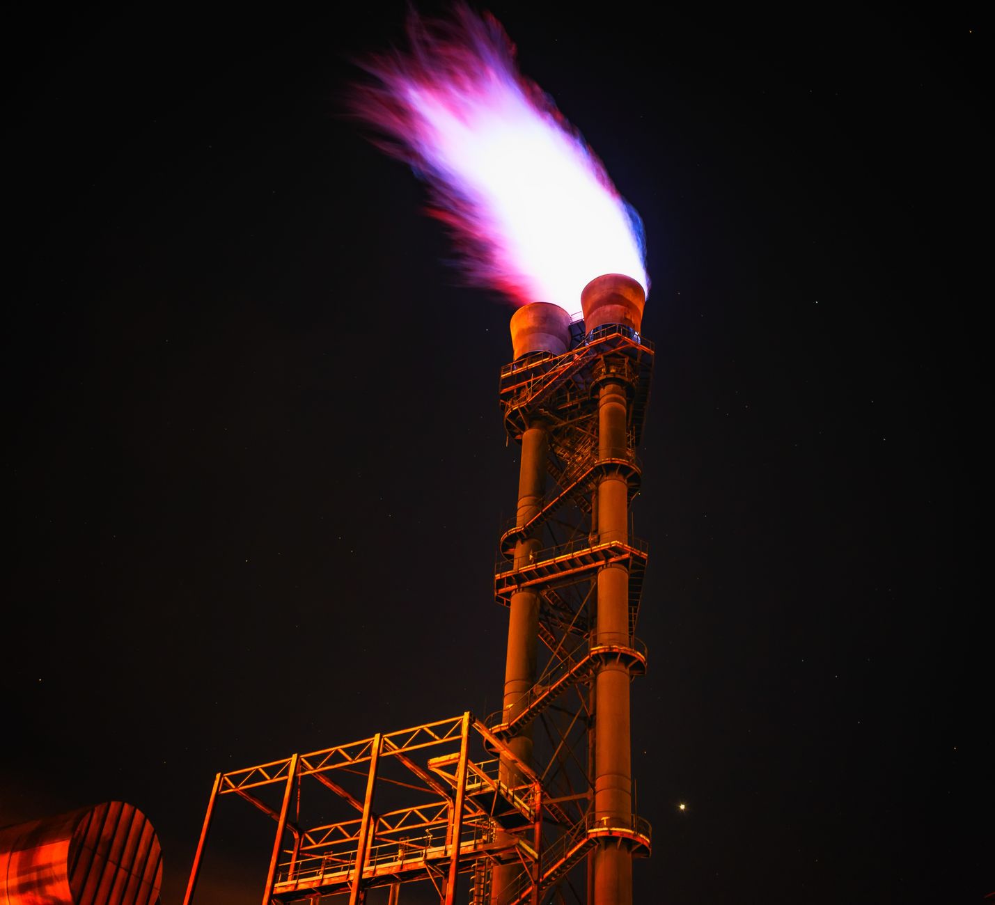 A stack light tower like those used to signal robot approach and ready states.