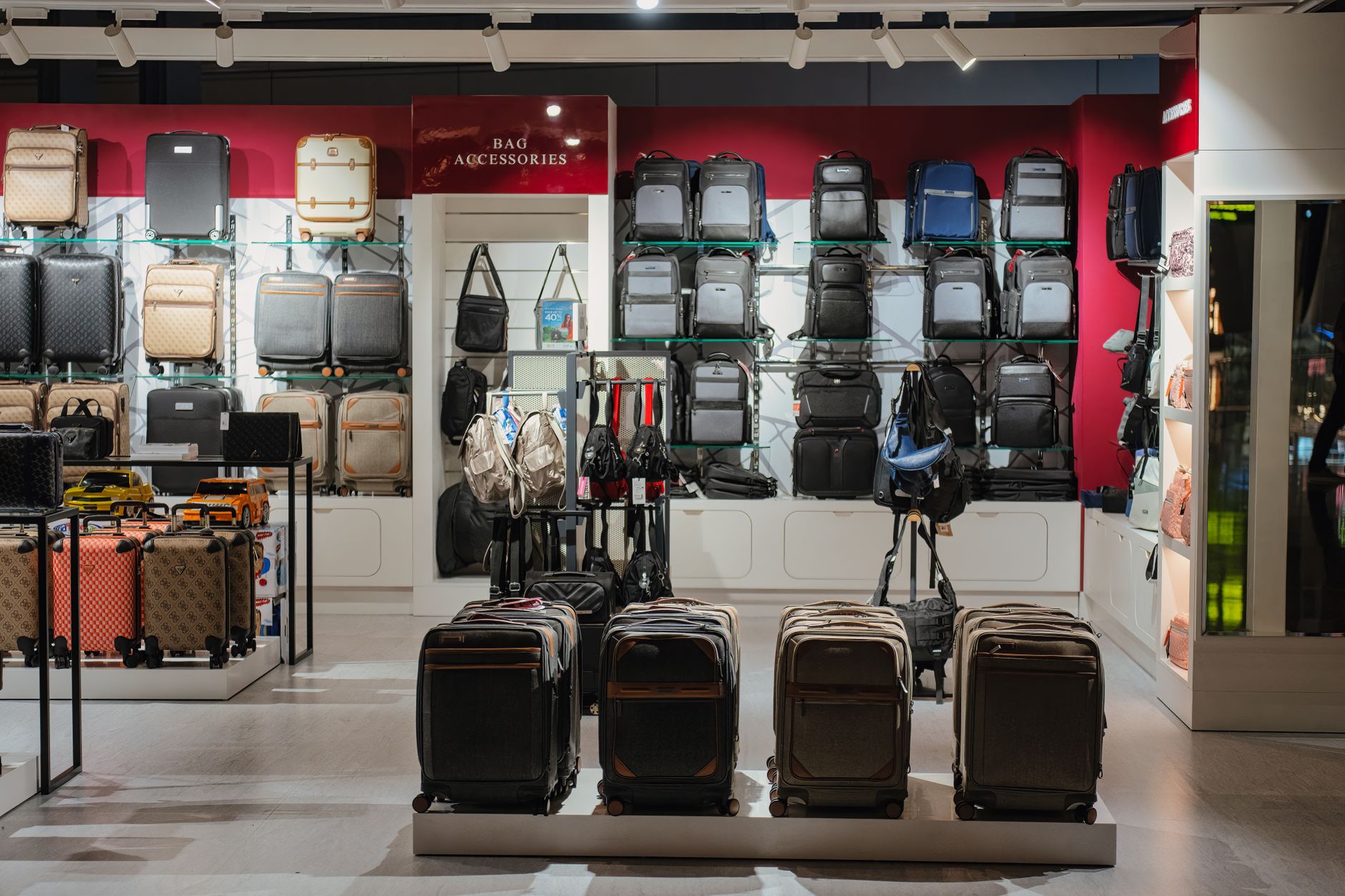 Airport retail and food nodes that generate long indoor restock routes between gates.