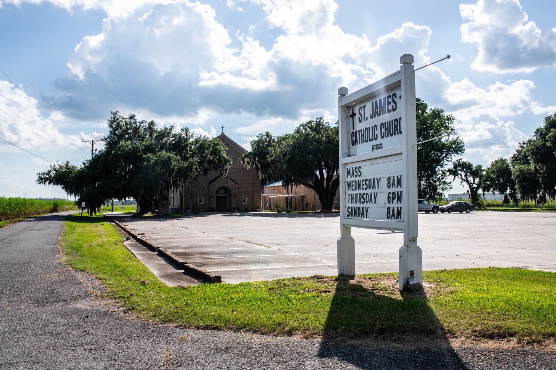 Large church campus exterior with broad parking and multiple entrances, showing the scale that shapes weekday cleaning routes.