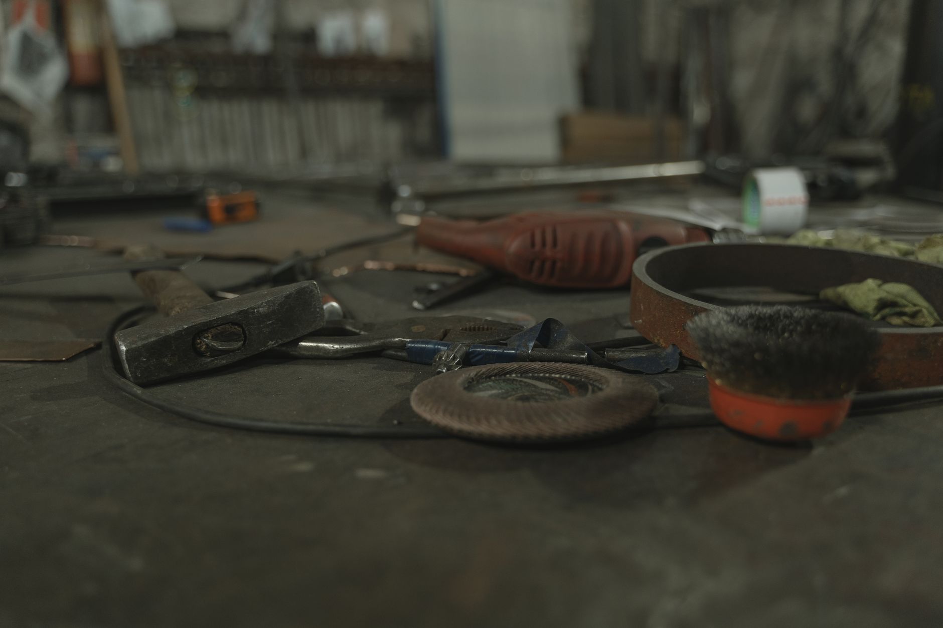 An organized set of industrial maintenance tools represents the simpler service inventory enabled by common module interfaces.