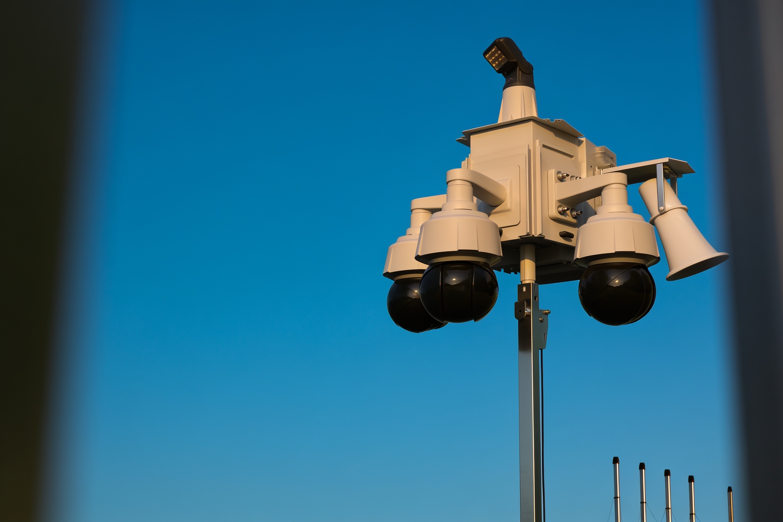 Autonomous patrol robot