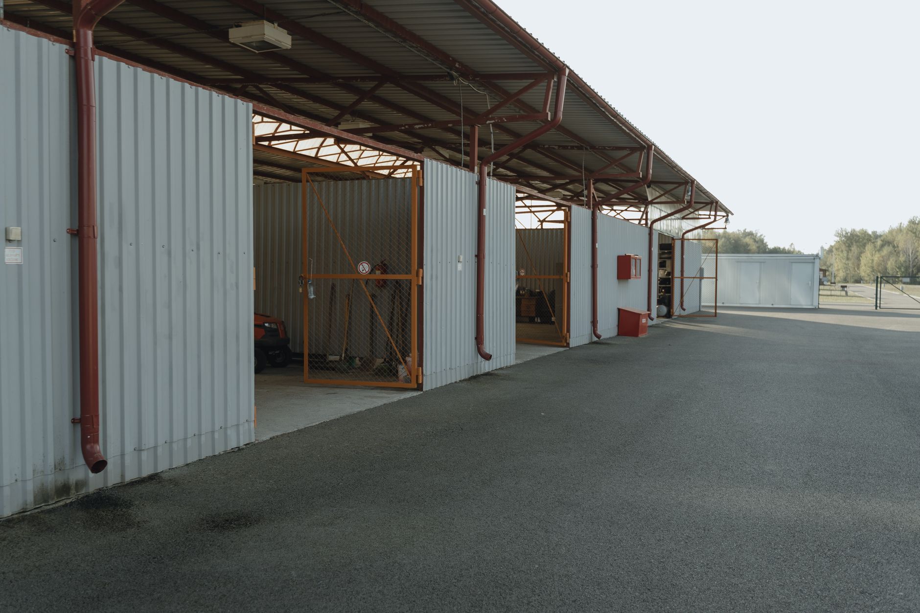 A high-speed interior door separates warehouse and production zones.