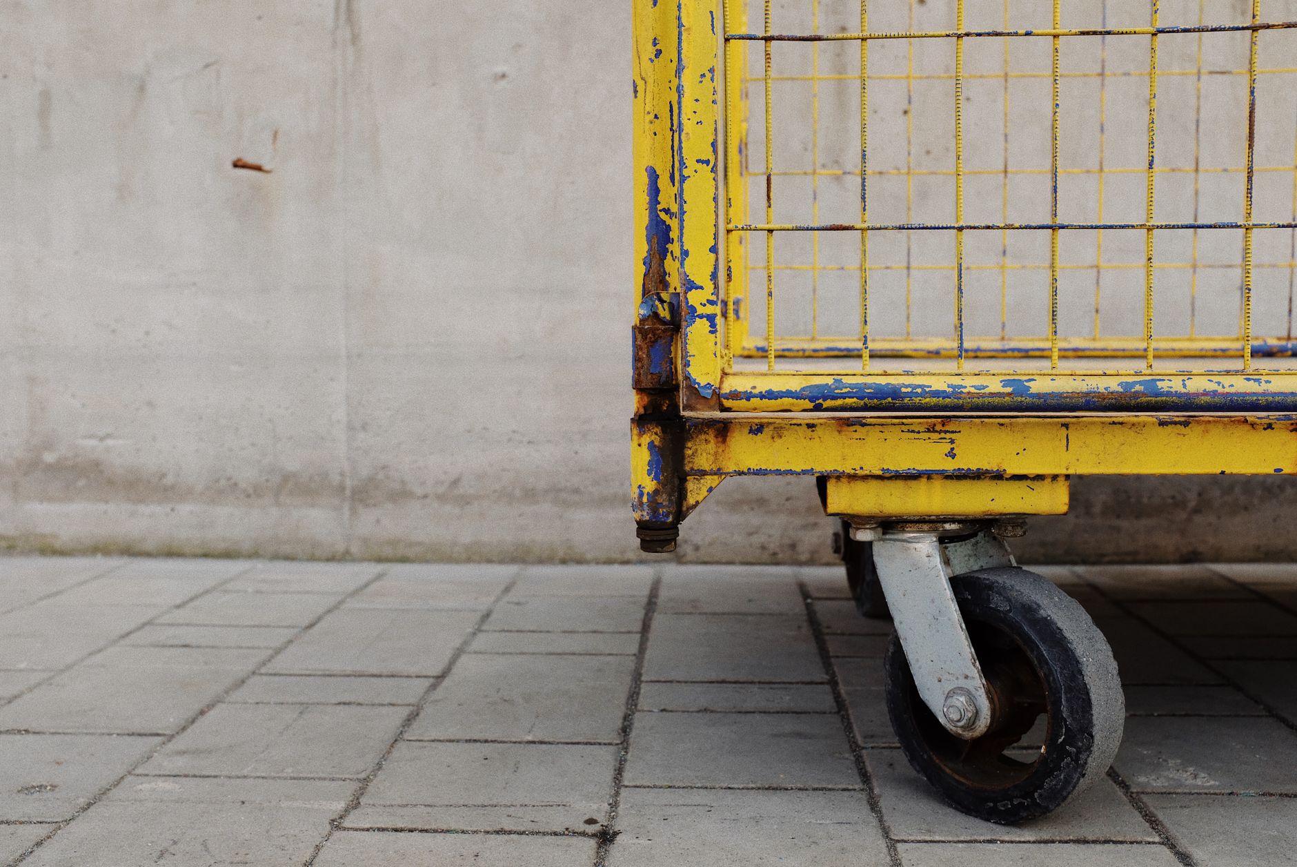 Trolley used to move tyres between process stations