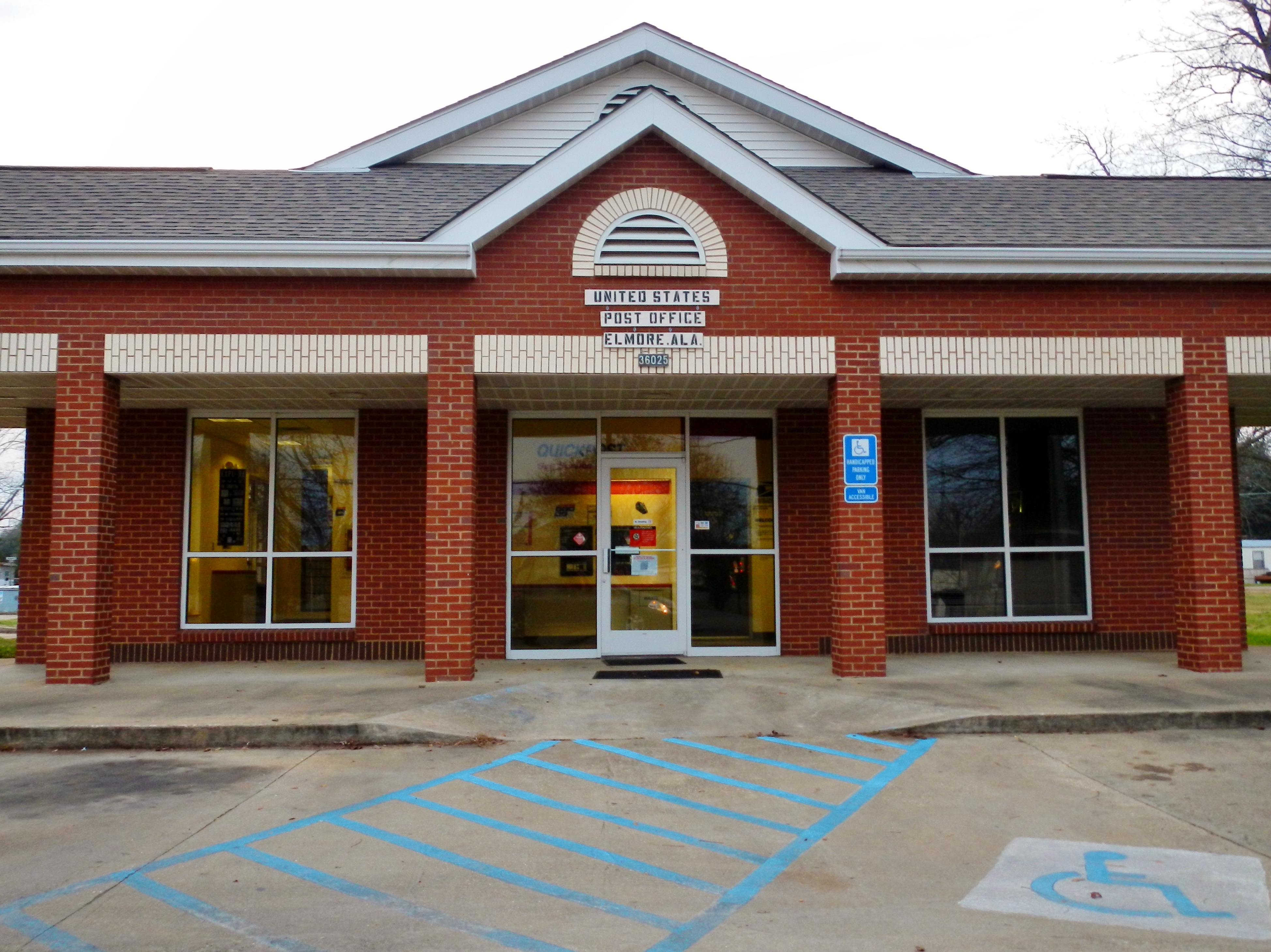 Food robot - Elmore, AL