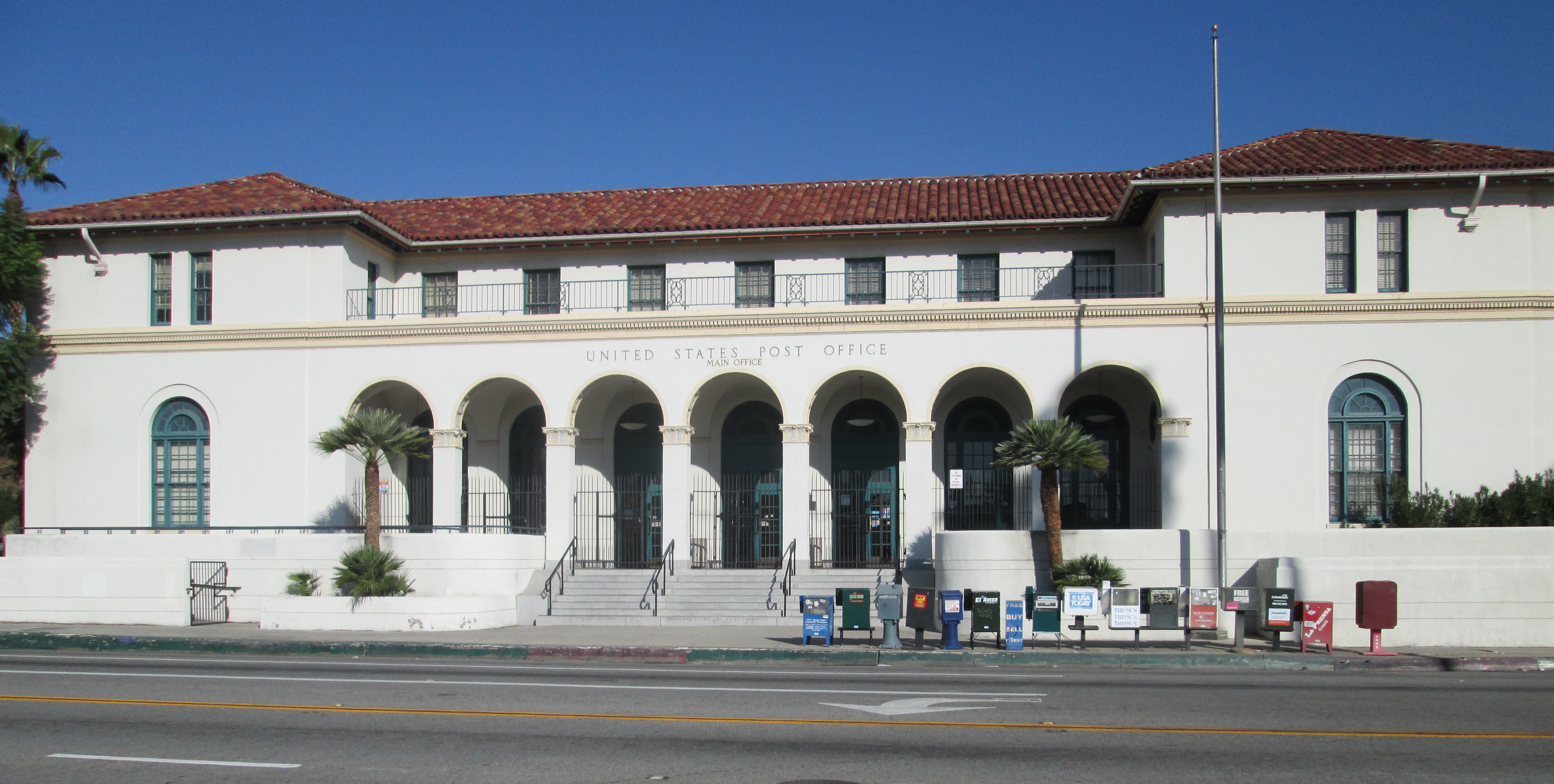 Material handling san bernardino - San Bernardino, CA