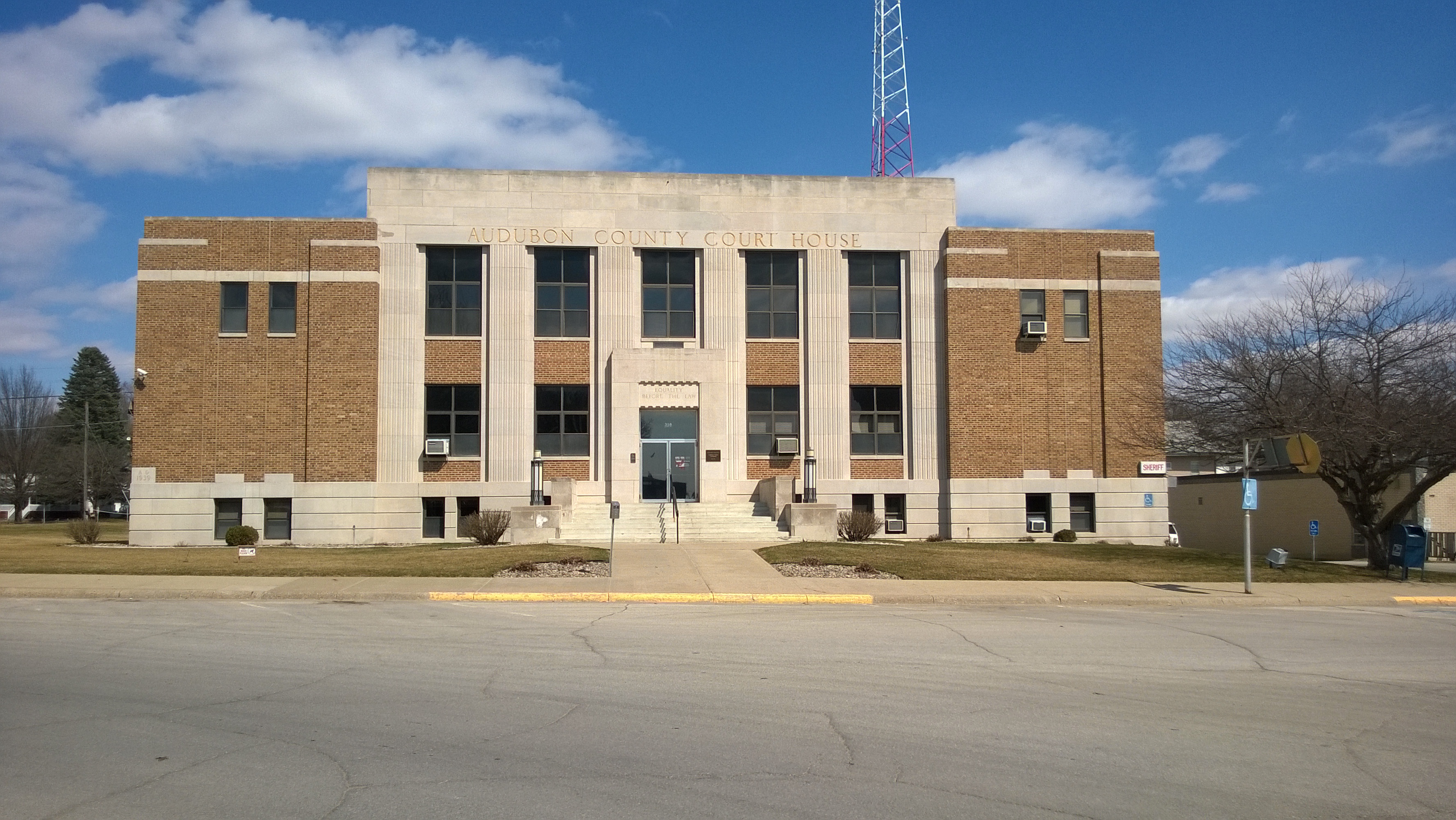 Commercial robots audubon county - Audubon County, IA