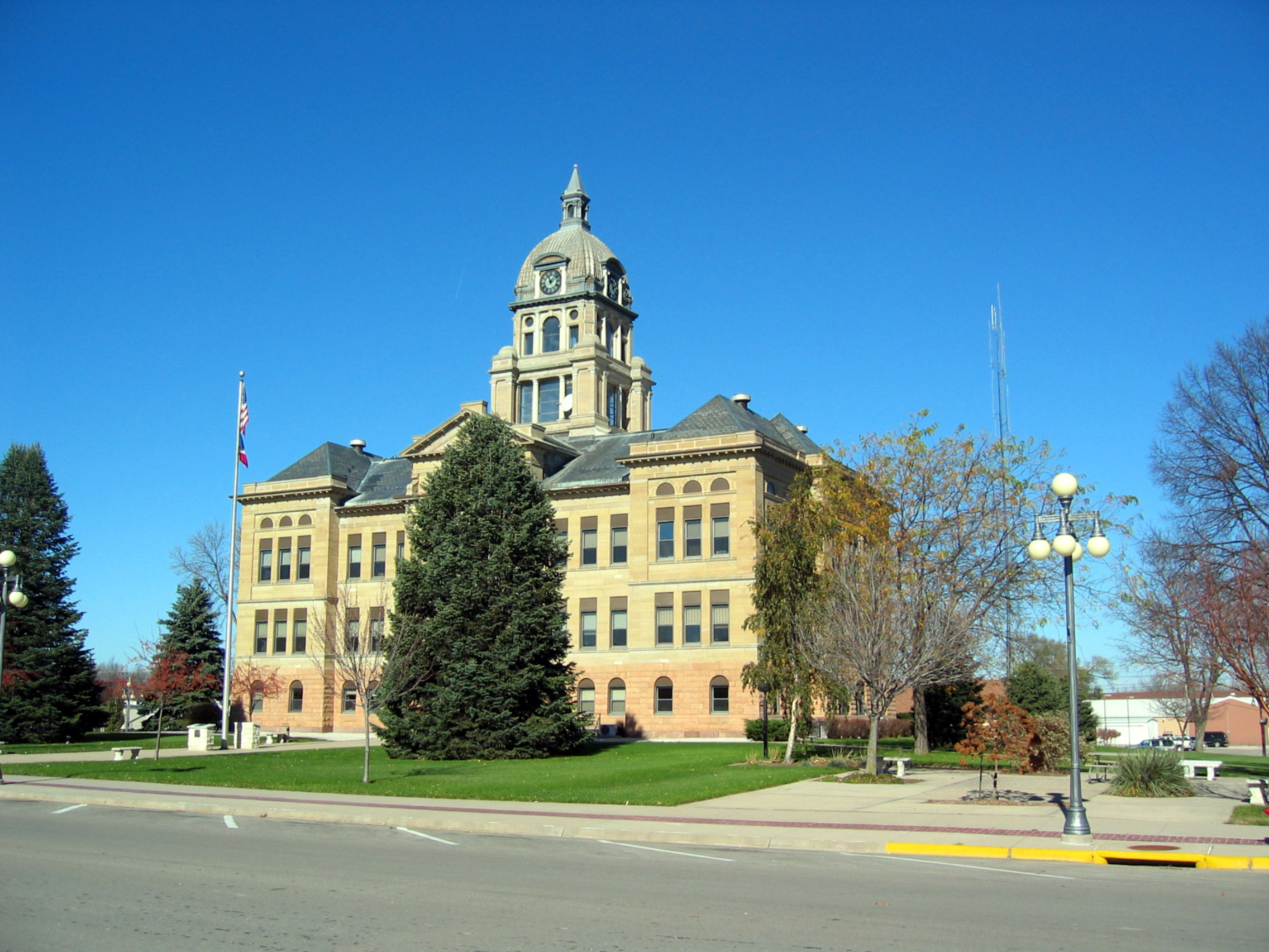 Commercial robots benton county - Benton County, IA