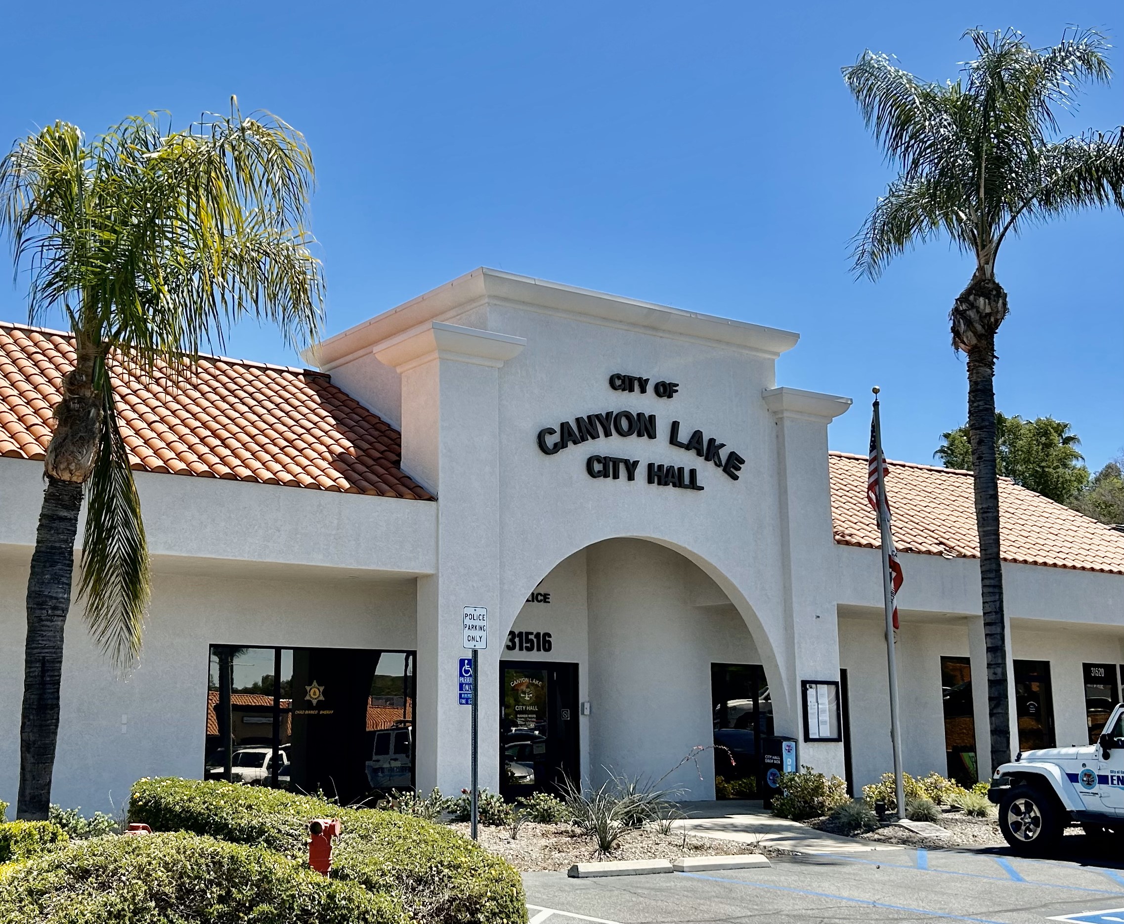 Commercial robots canyon lake - Canyon Lake, CA