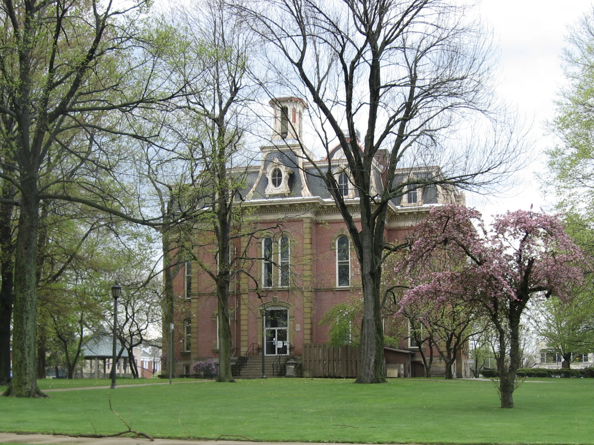 Commercial robots coshocton - Coshocton, OH