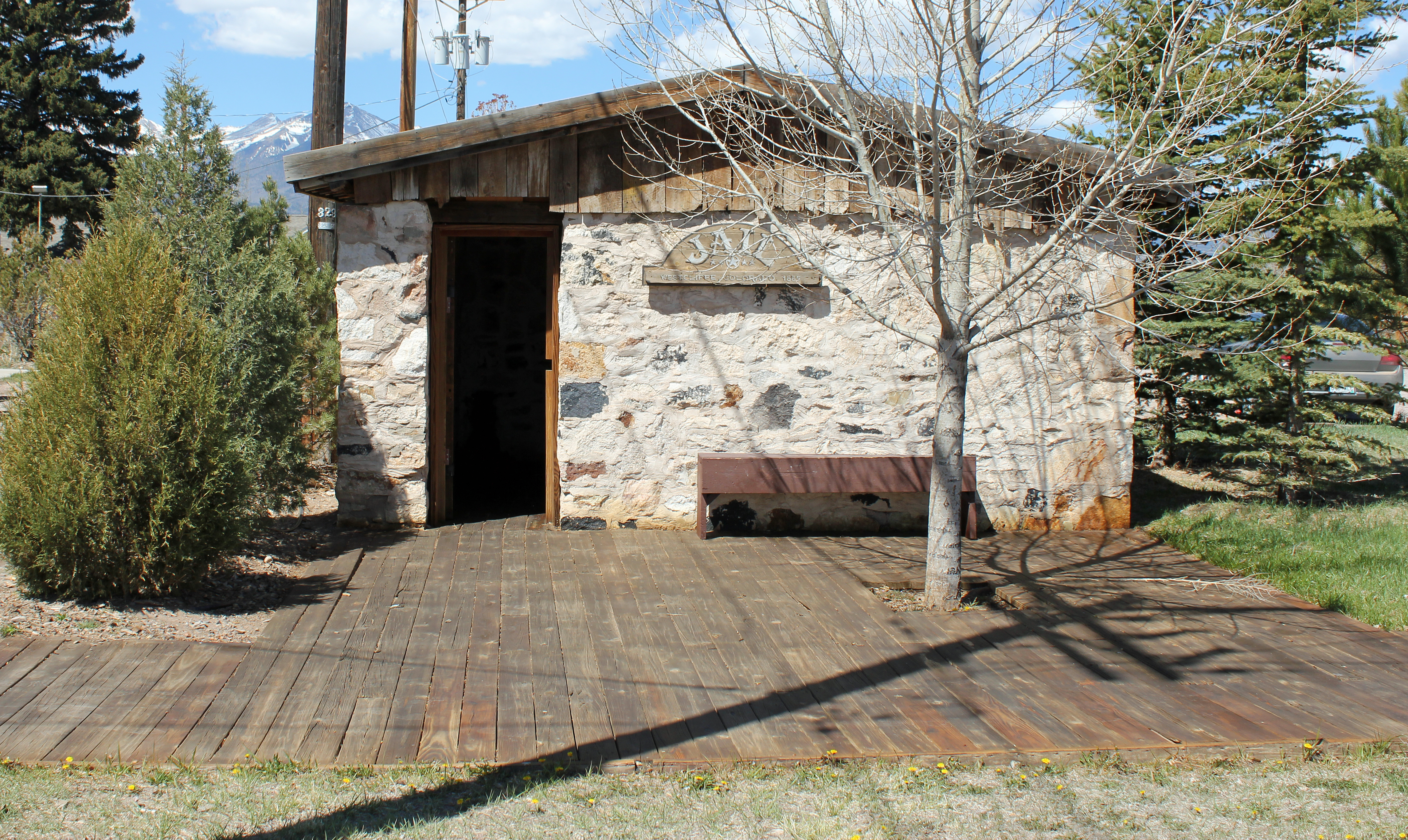Service robots custer - Custer, CO