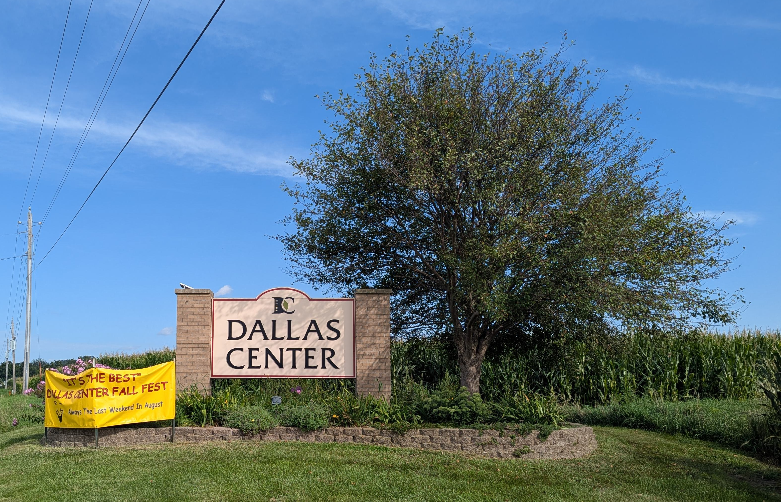 Commercial robots dallas center - Dallas Center, IA