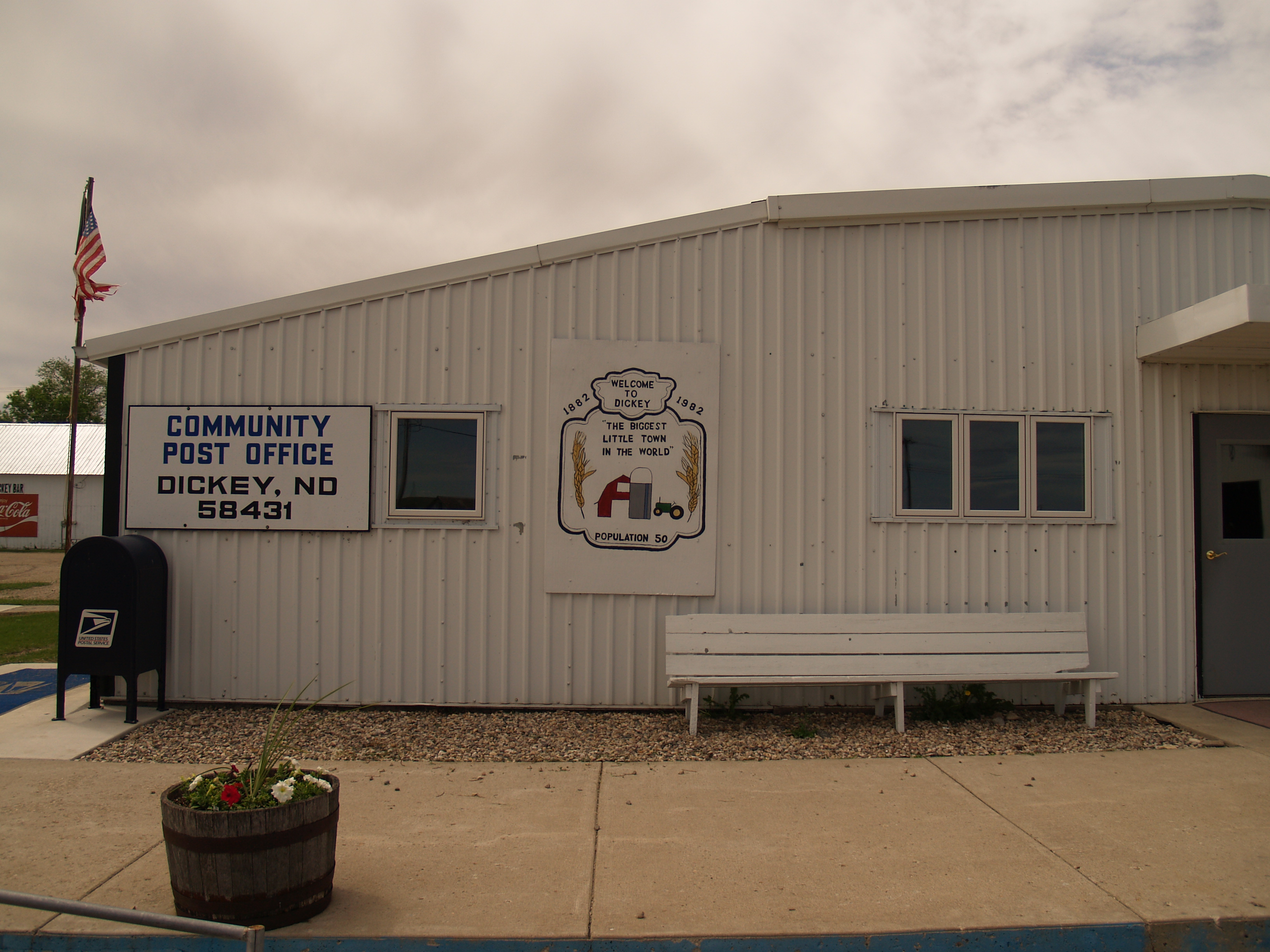 Commercial robots dickey - Dickey, ND