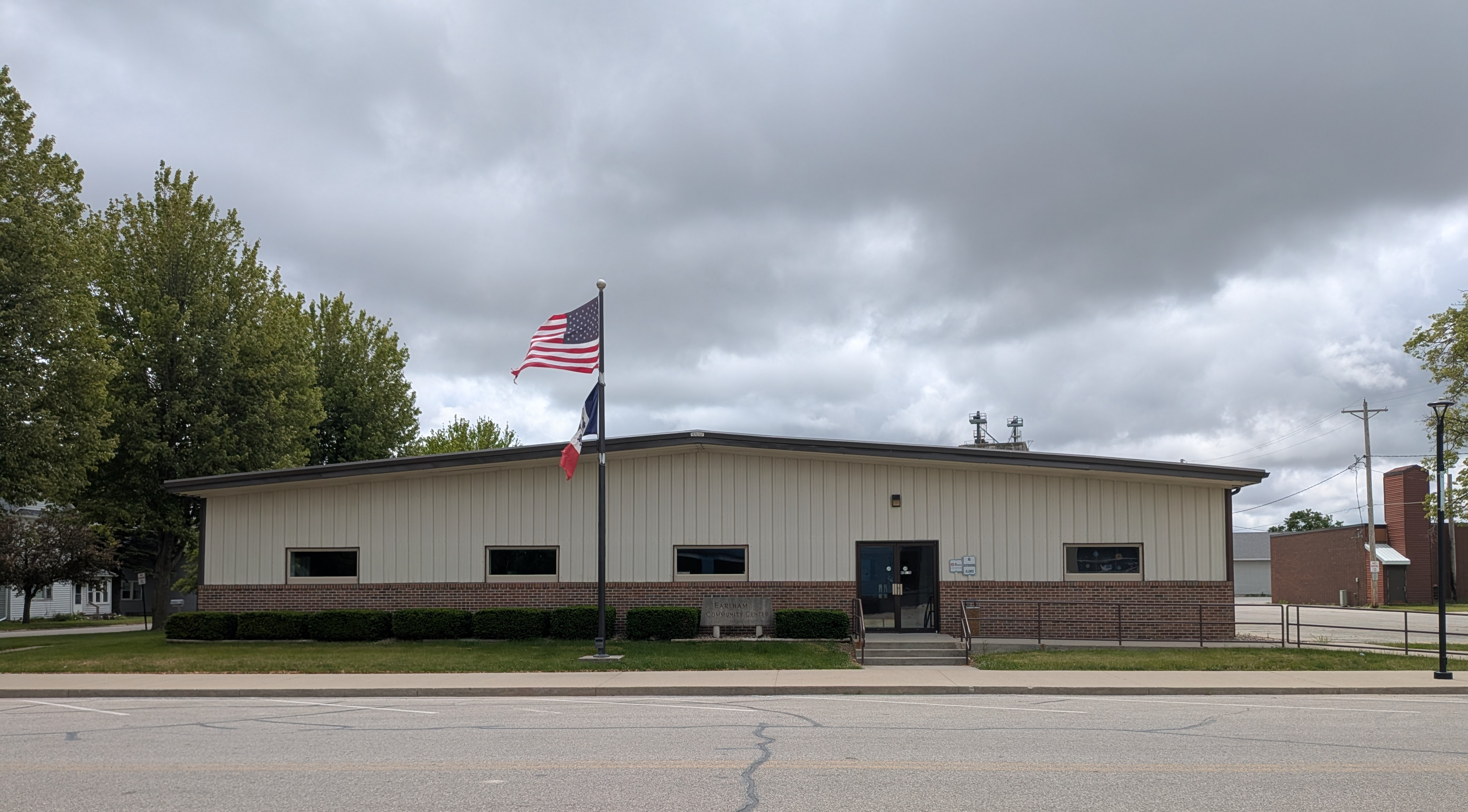 Commercial robots earlham - Earlham, IA