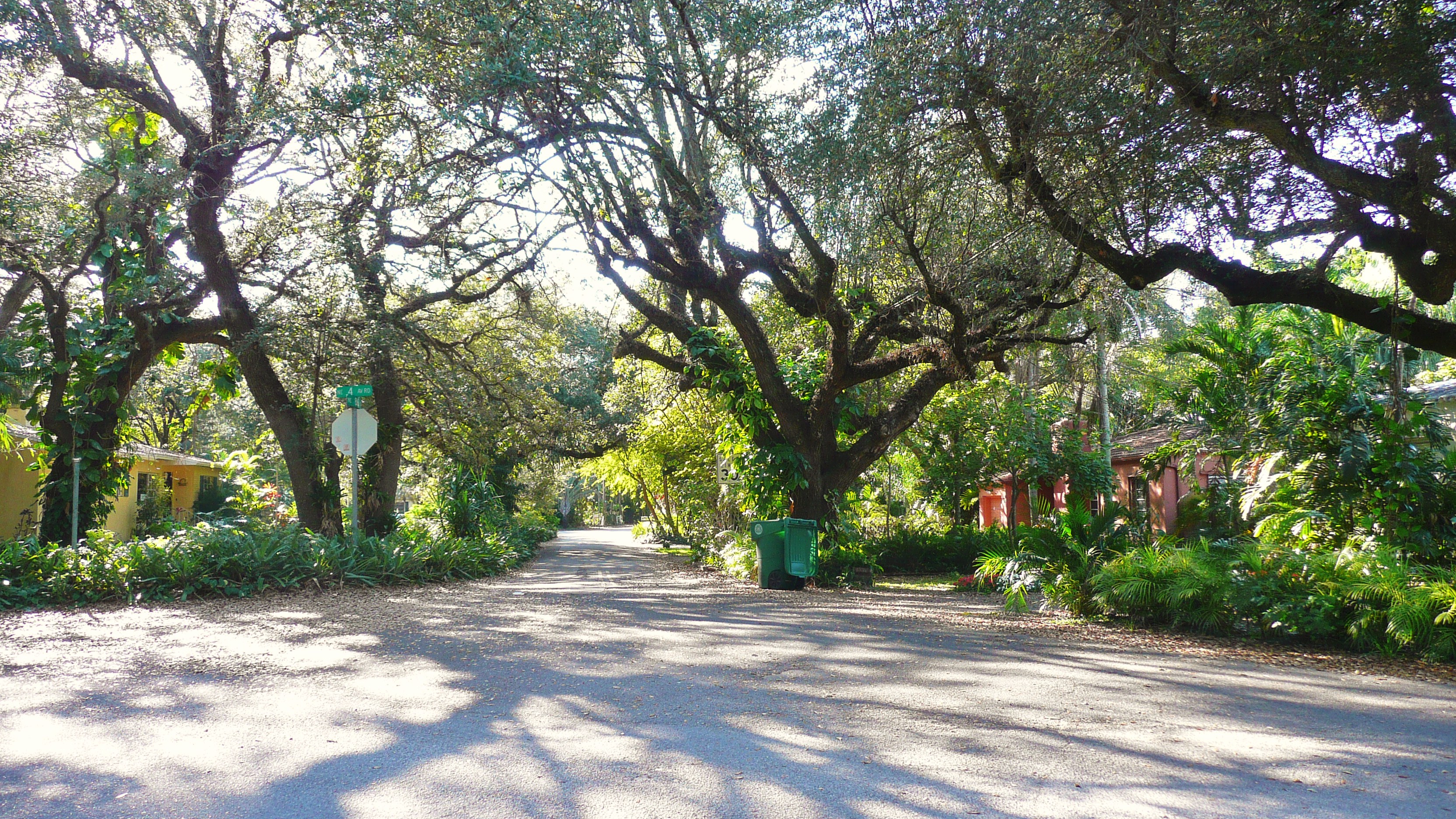 Commercial robots el portal - El Portal, FL