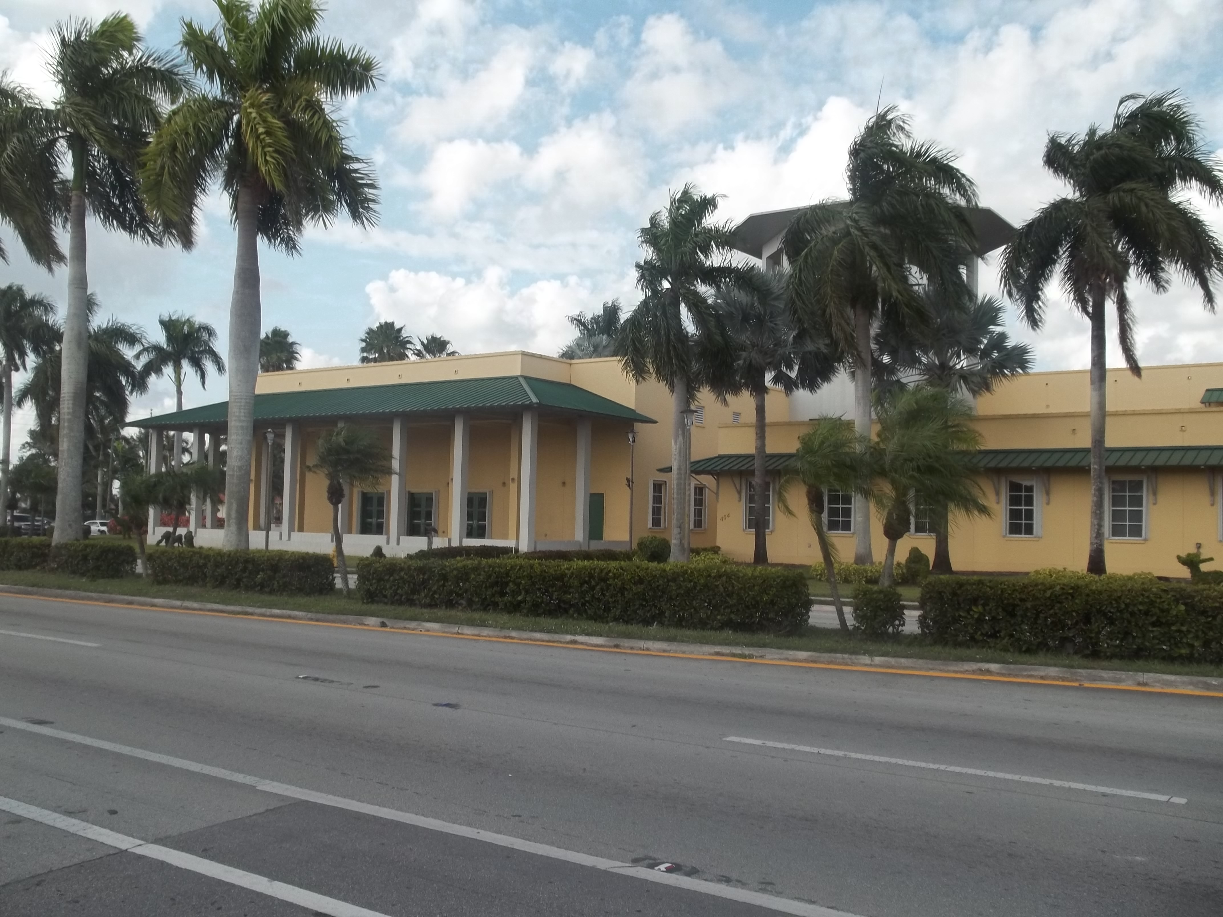 Commercial robots florida city - Florida City, FL