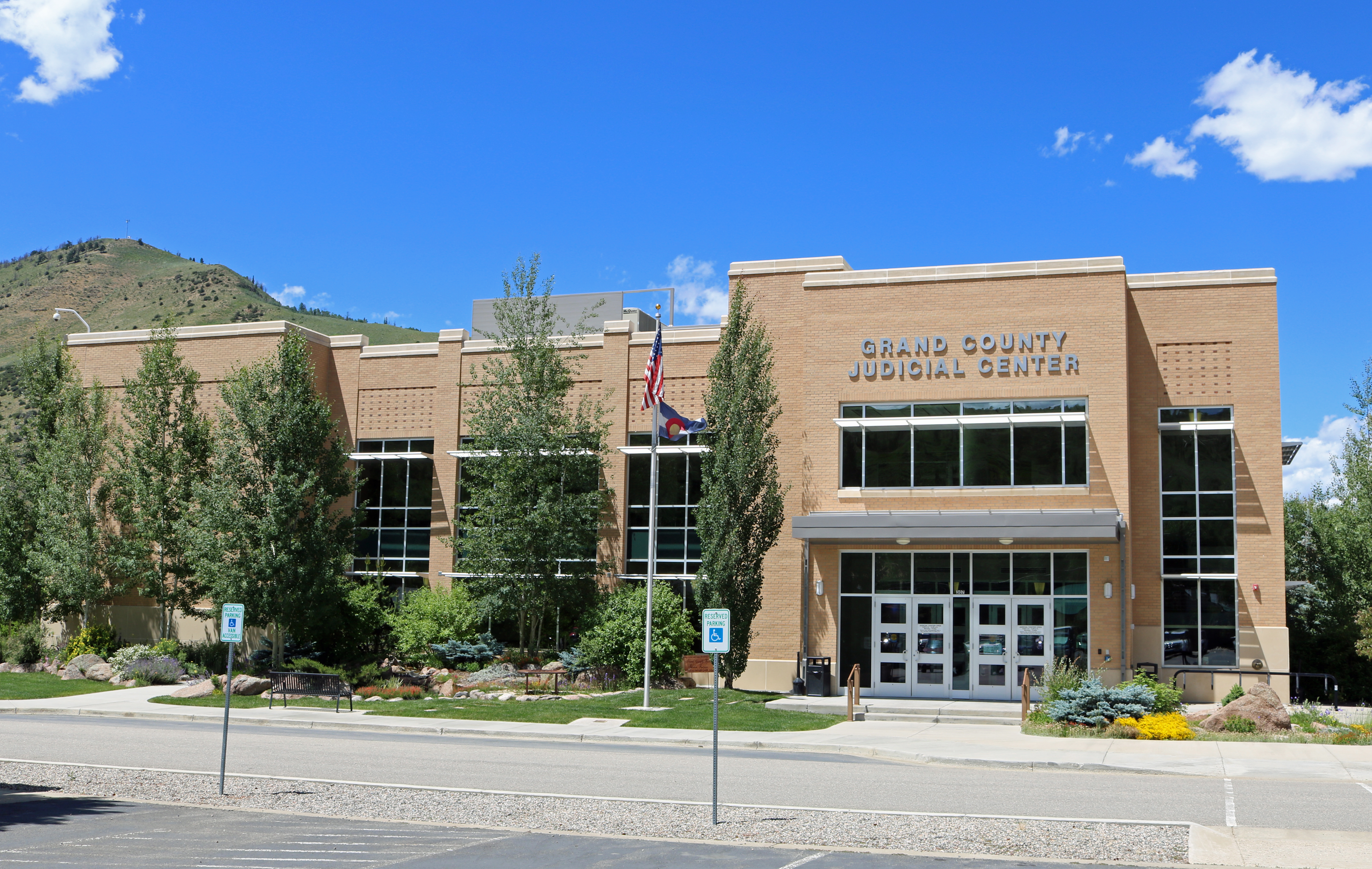 Commercial robots grand - Grand, CO