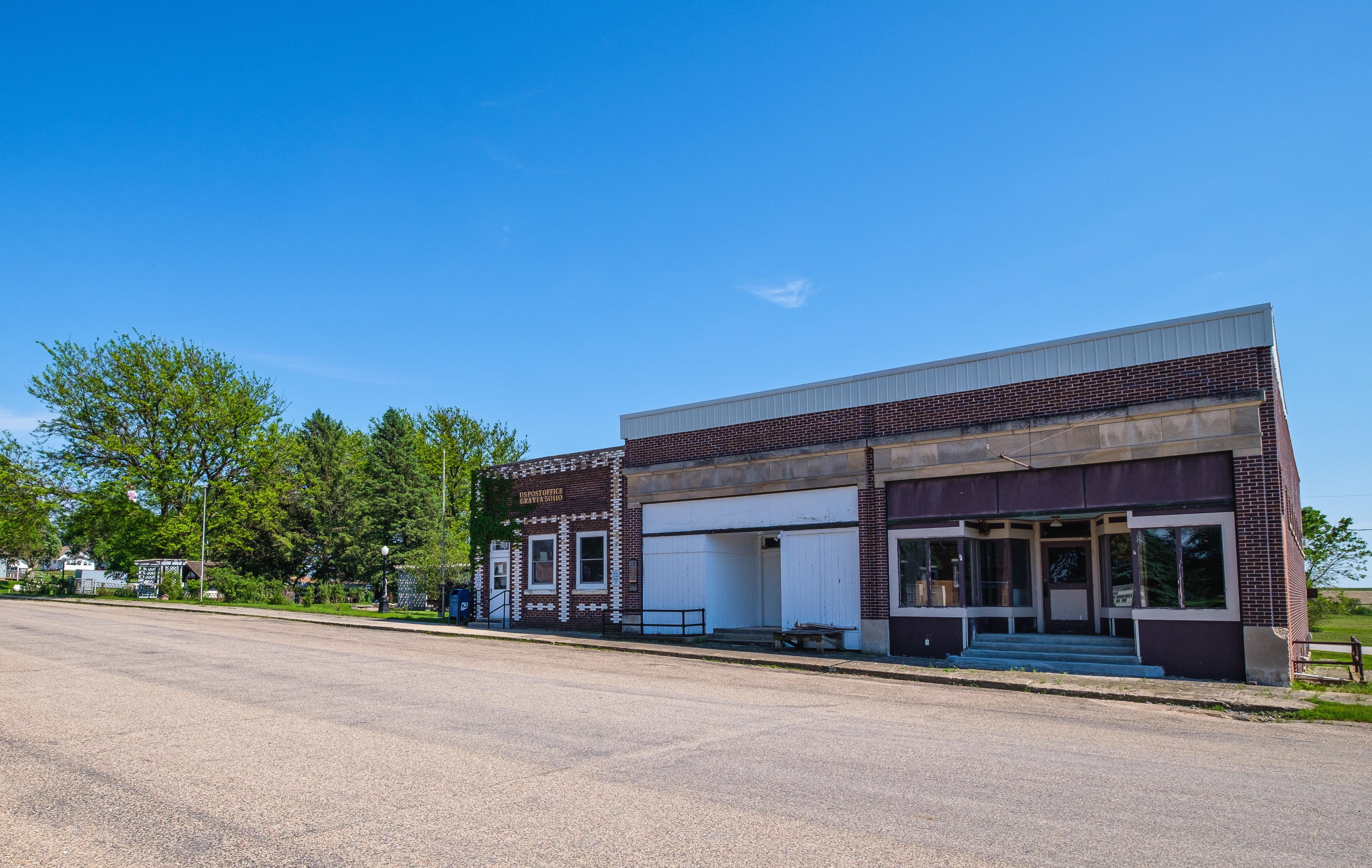 Commercial robots gray - Gray, IA