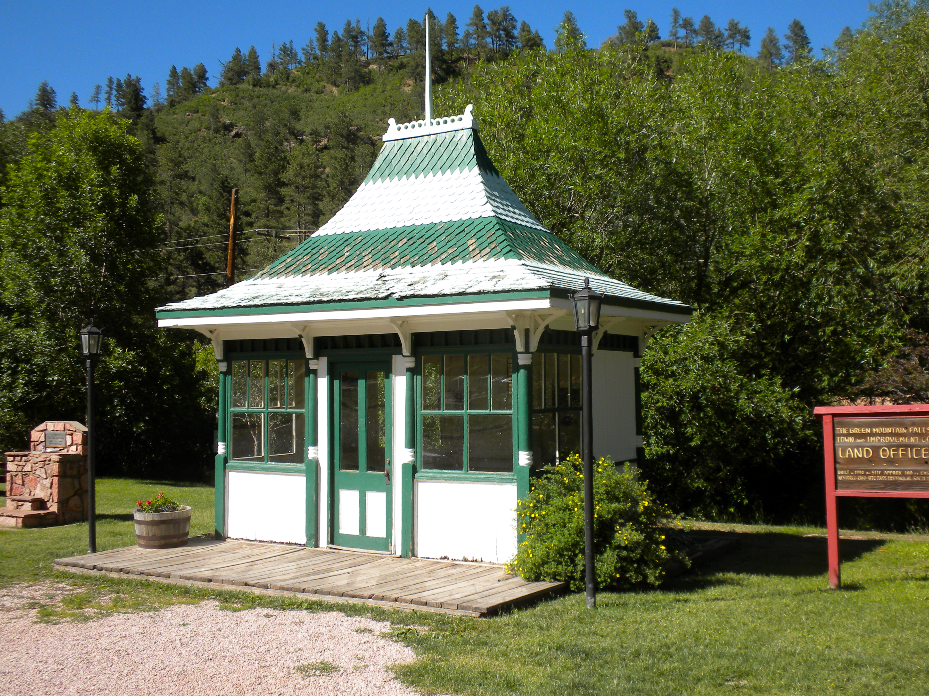 Commercial robots green mountain falls - Green Mountain Falls, CO