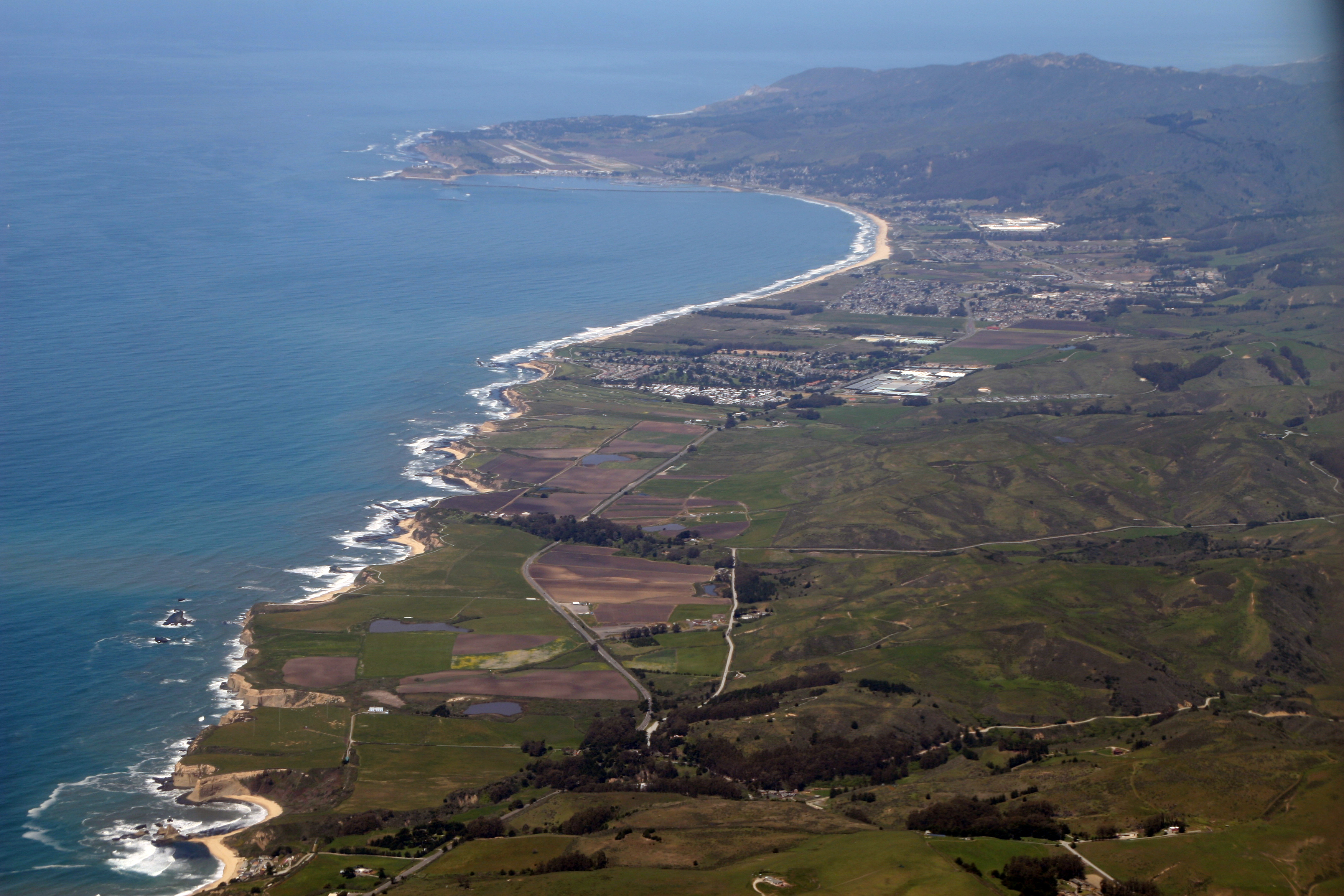 Commercial robots half moon bay - Half Moon Bay, CA