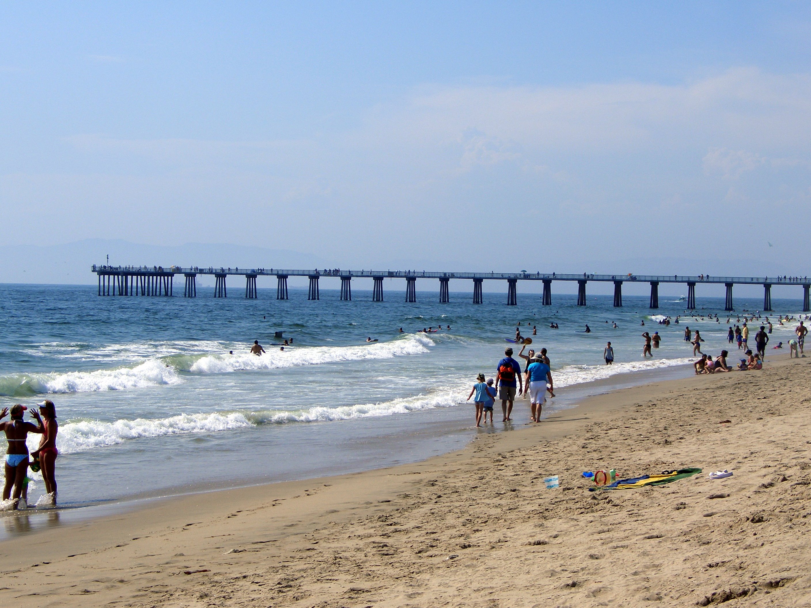 Commercial robots hermosa beach - Hermosa Beach, CA