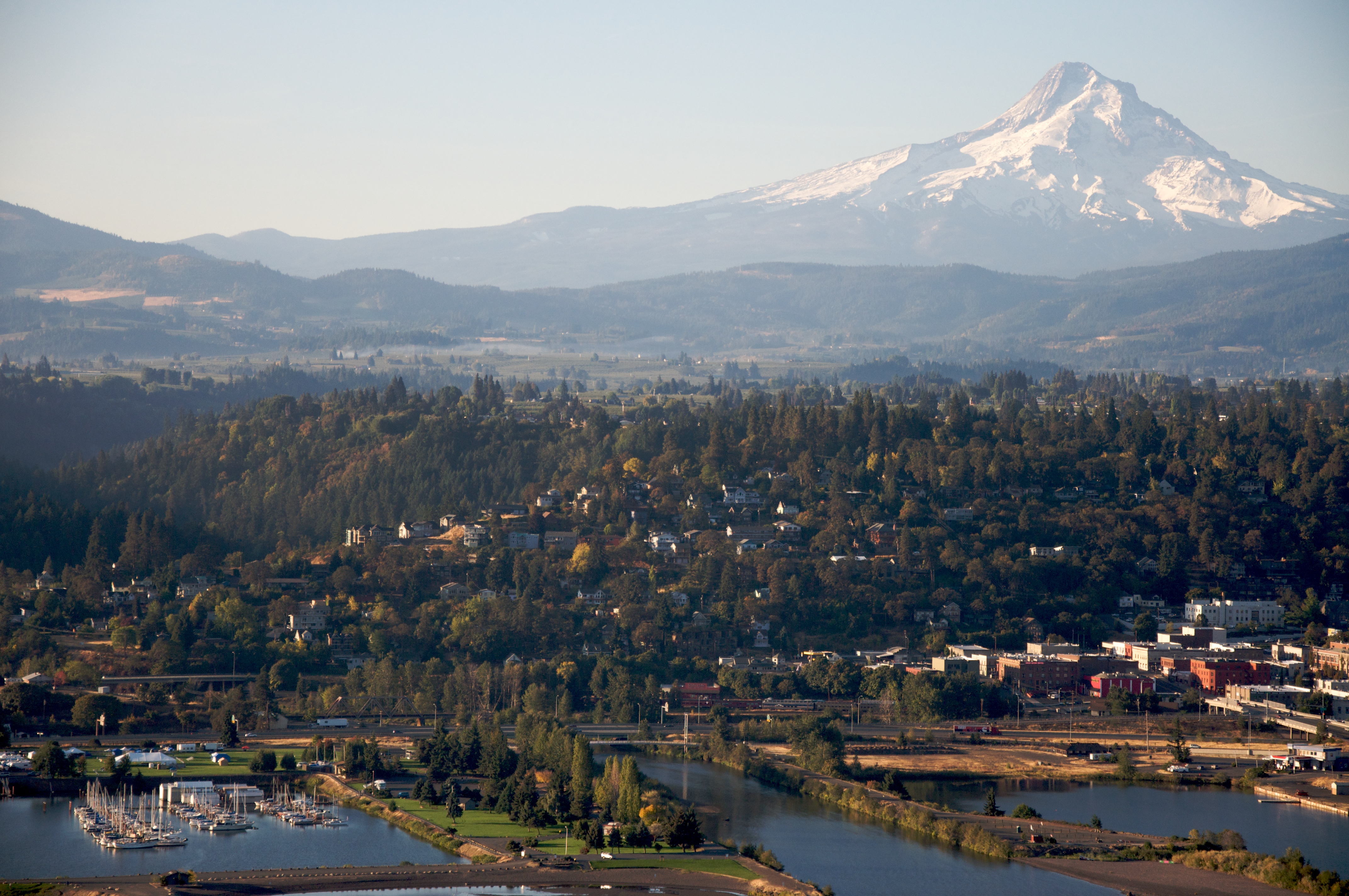 Commercial robots hood river - Hood River, OR