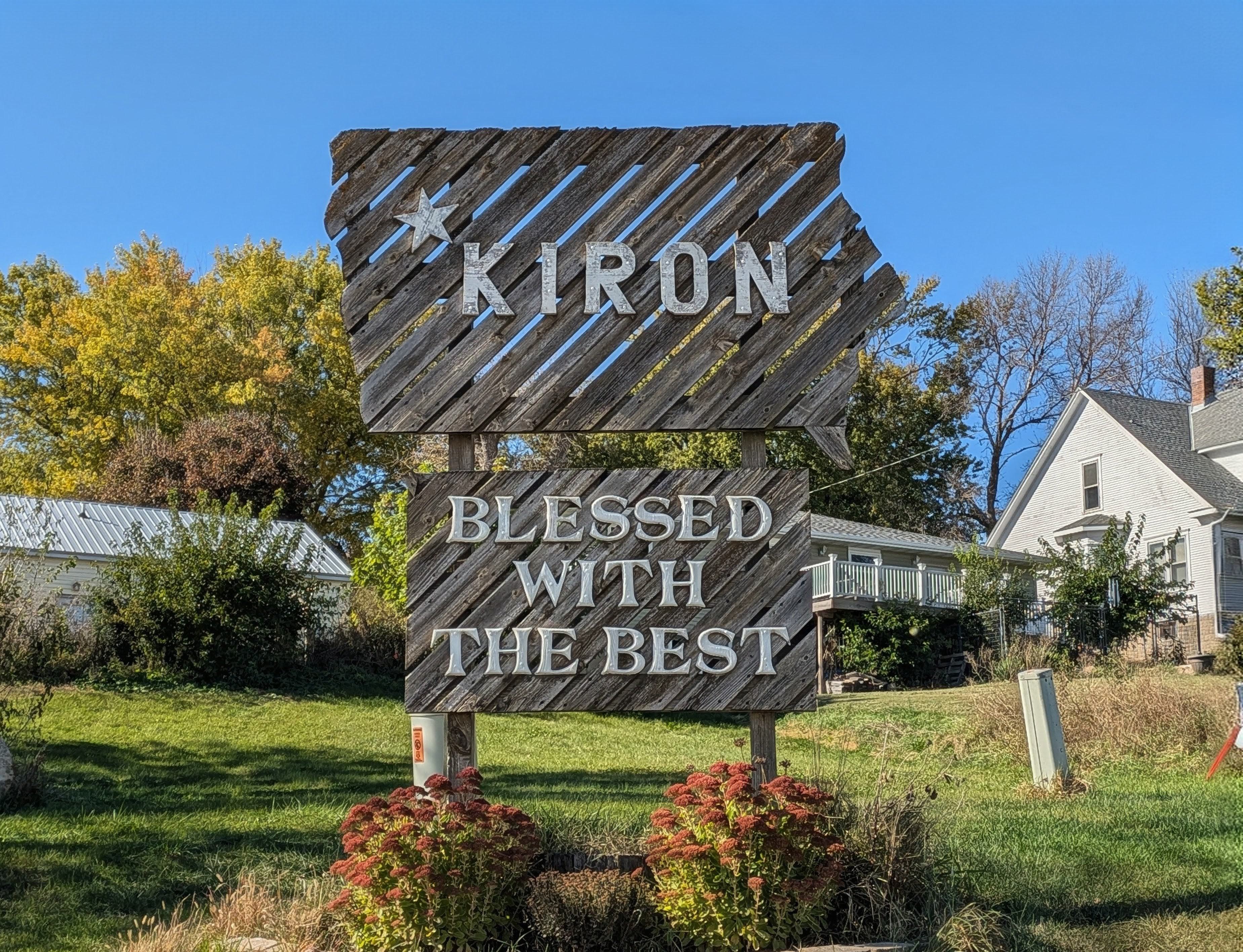 Commercial robots kiron - Kiron, IA