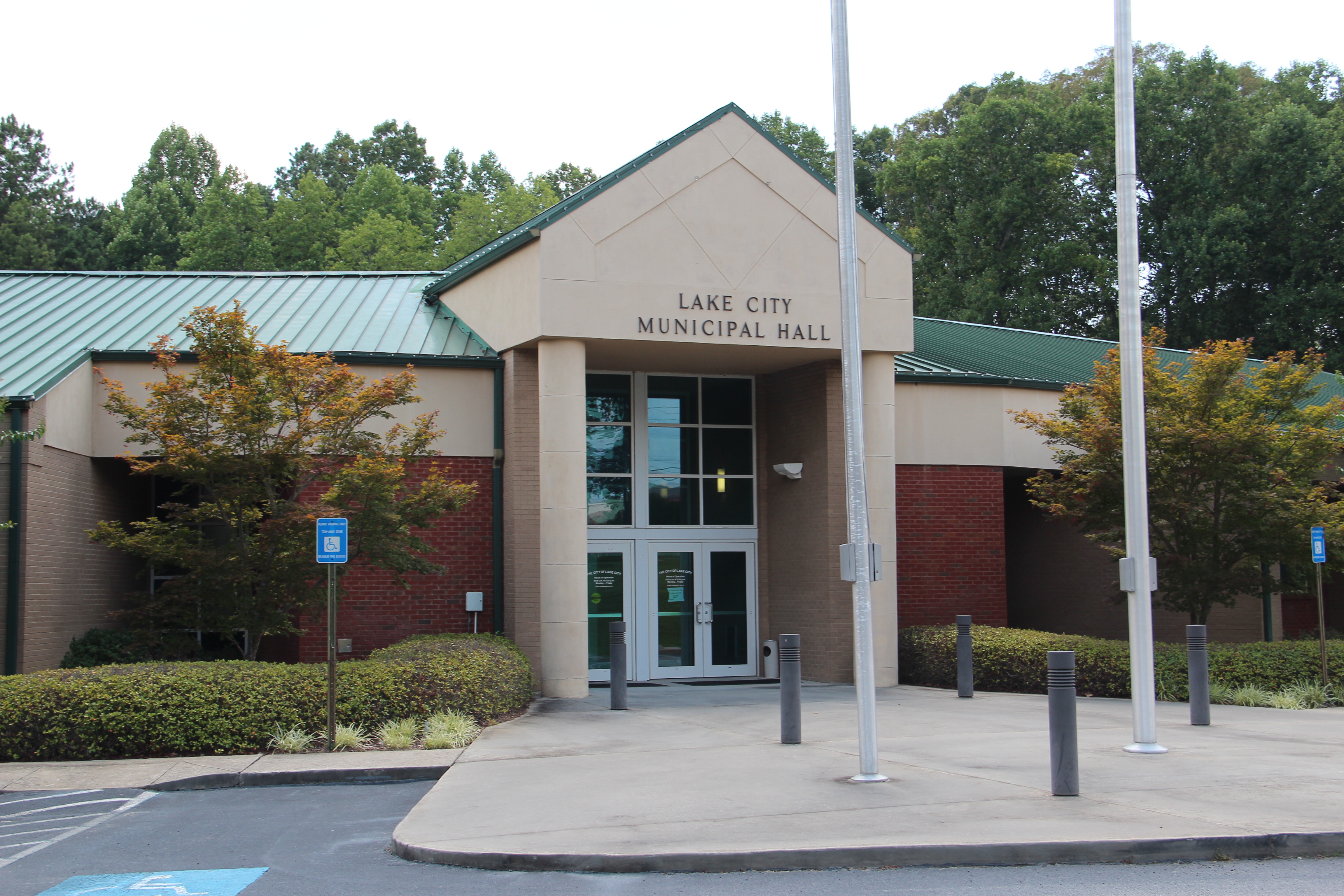 Commercial robots lake city - Lake City, GA
