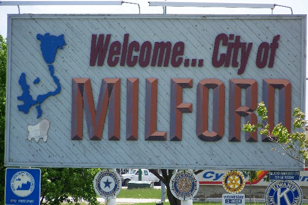 Commercial robots milford - Milford, IA