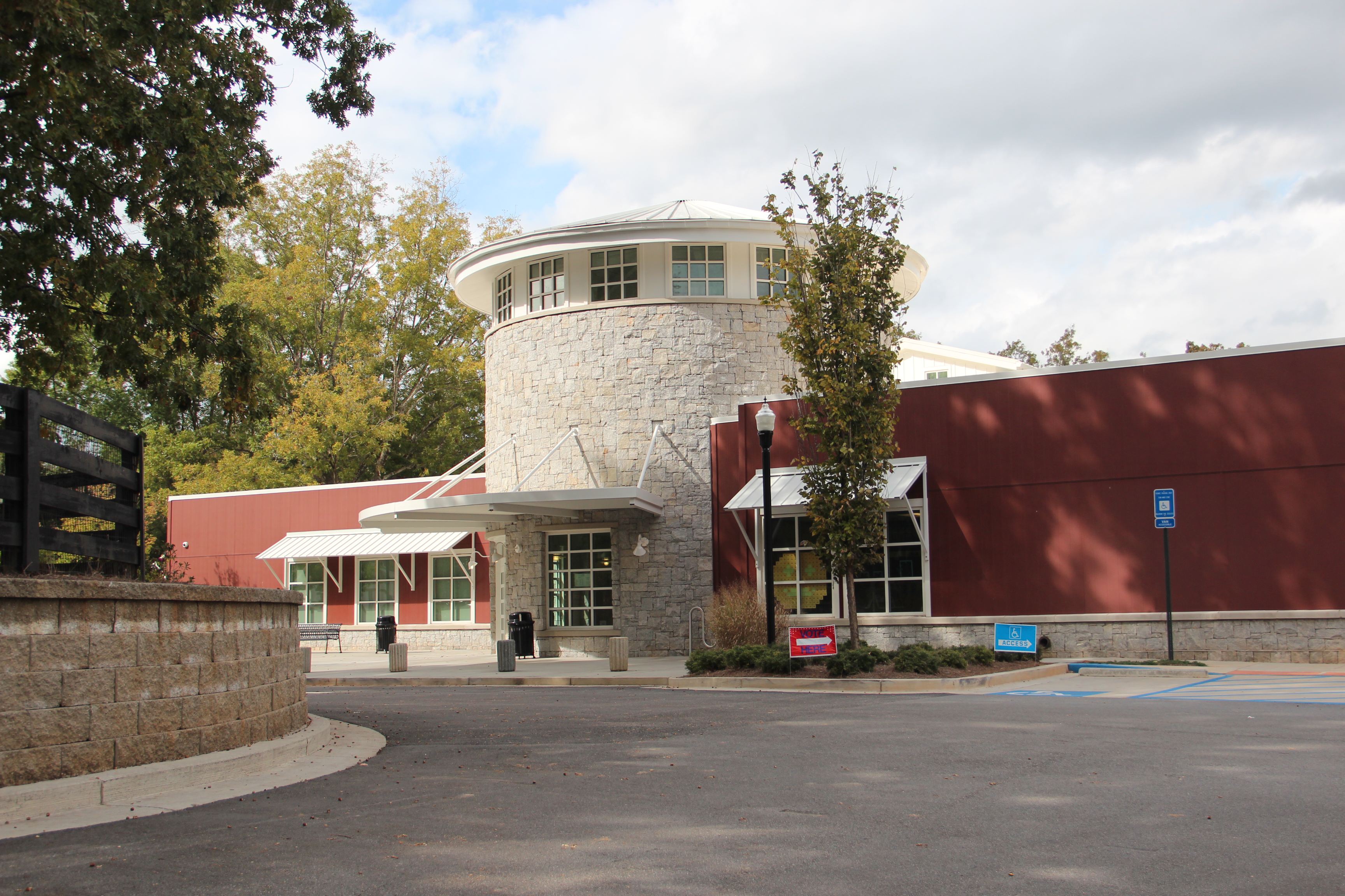 Commercial robots milton - Milton, GA
