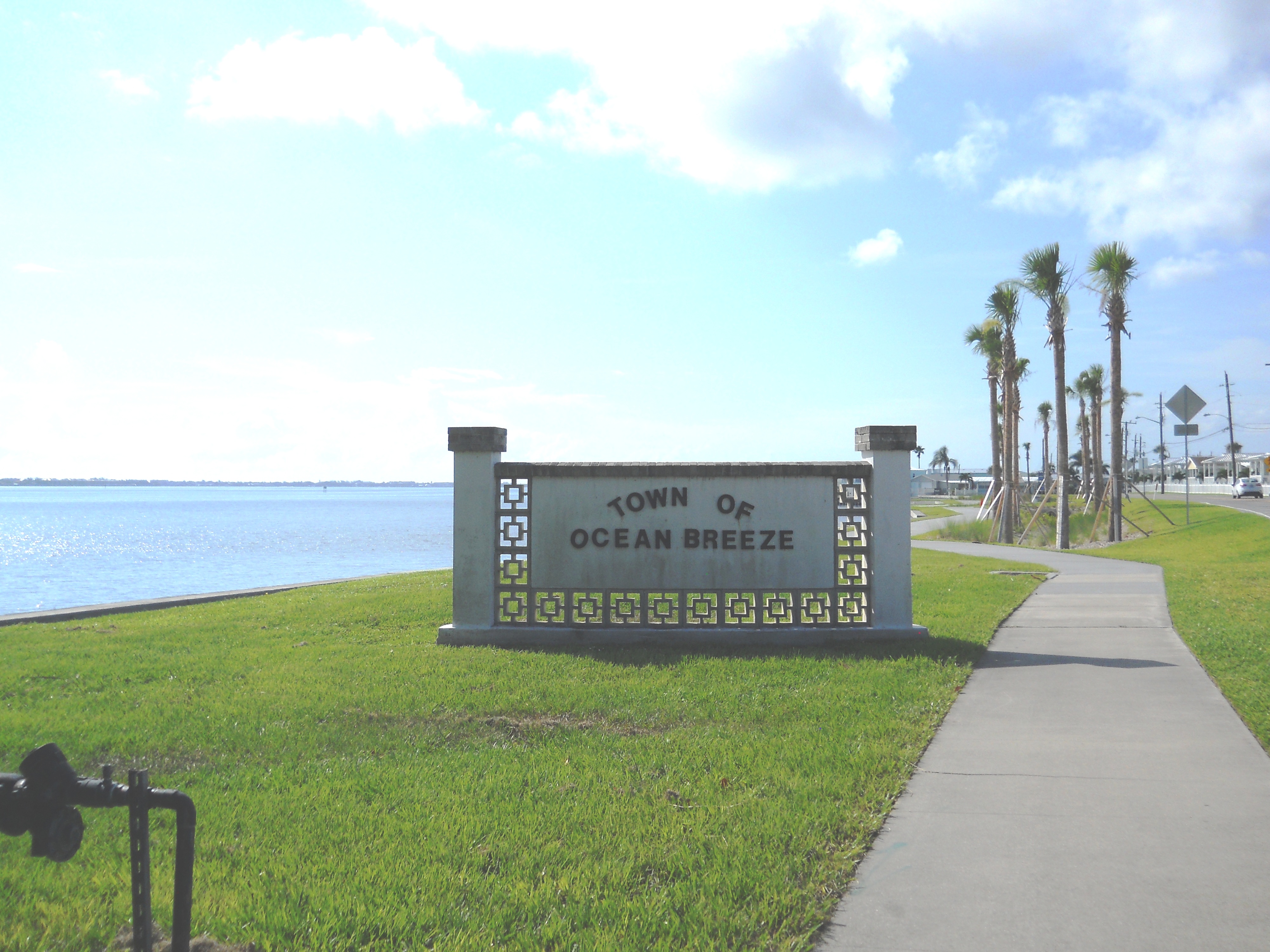 Commercial robots ocean breeze - Ocean Breeze, FL