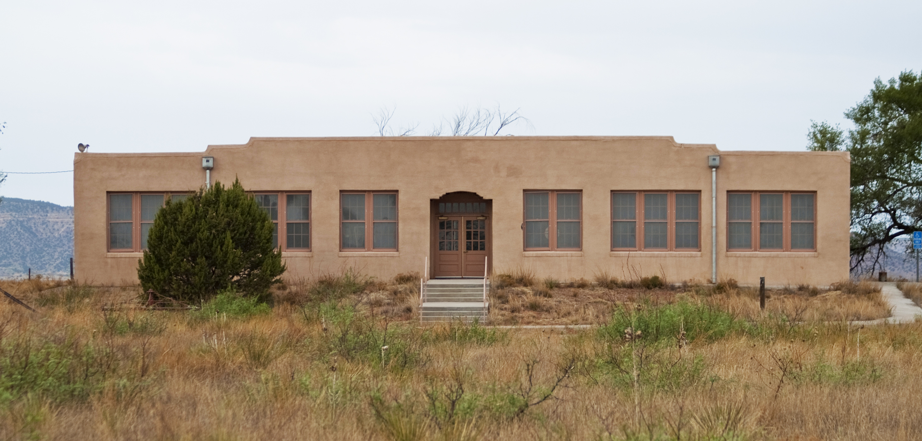 Commercial robots quay - Quay, NM