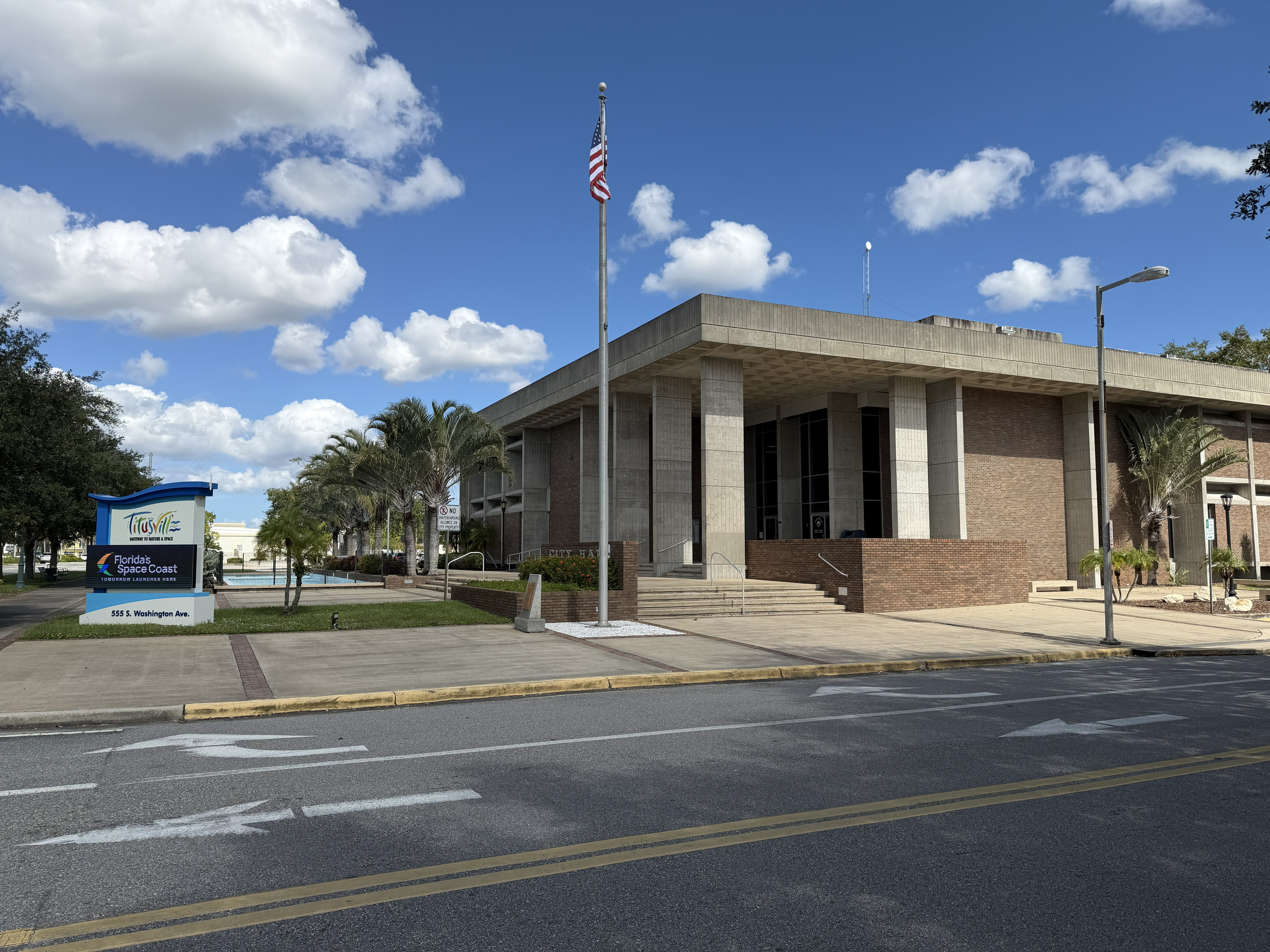 Commercial robots titusville - Titusville, FL