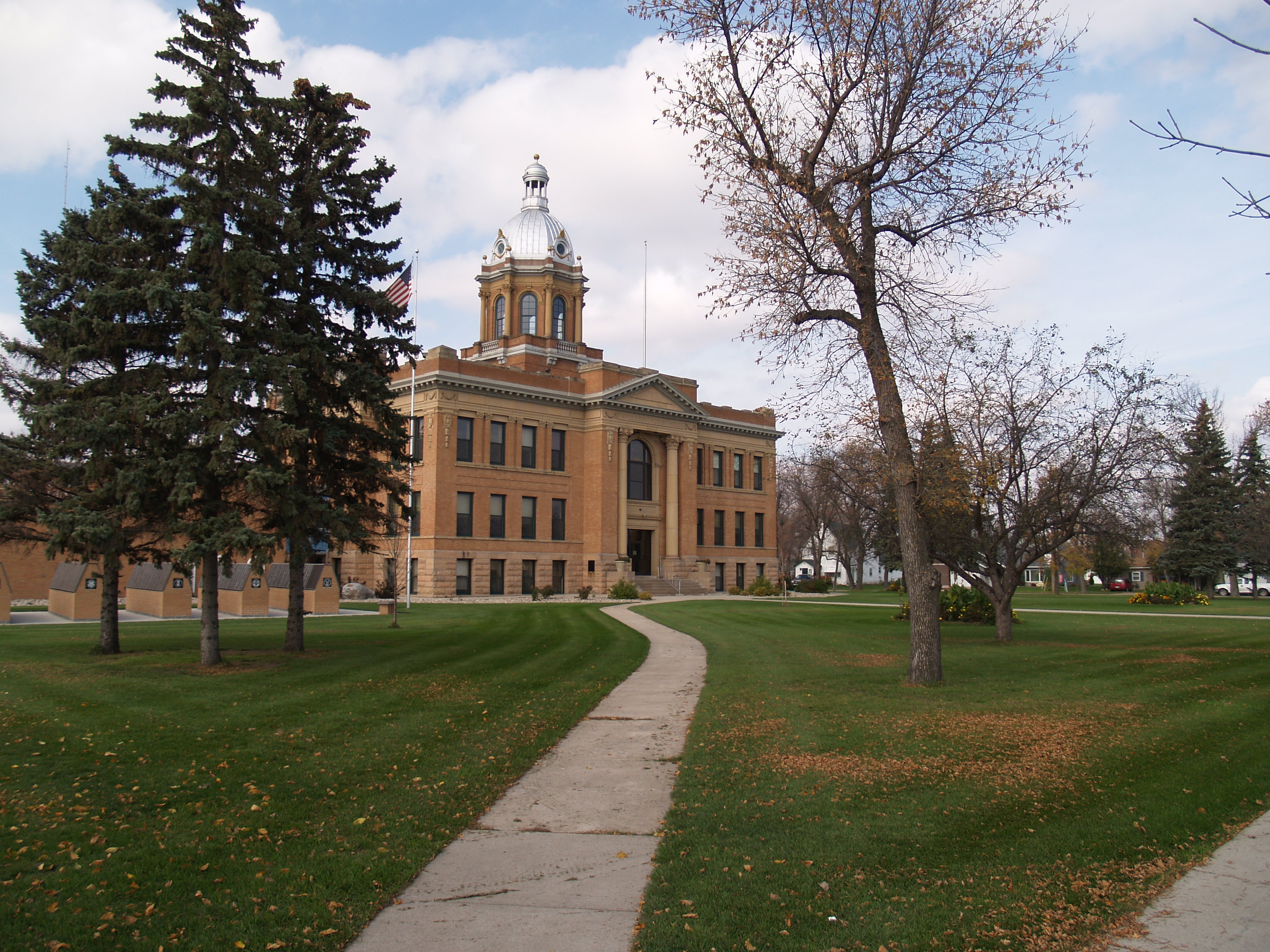 Commercial robots traill - Traill, ND
