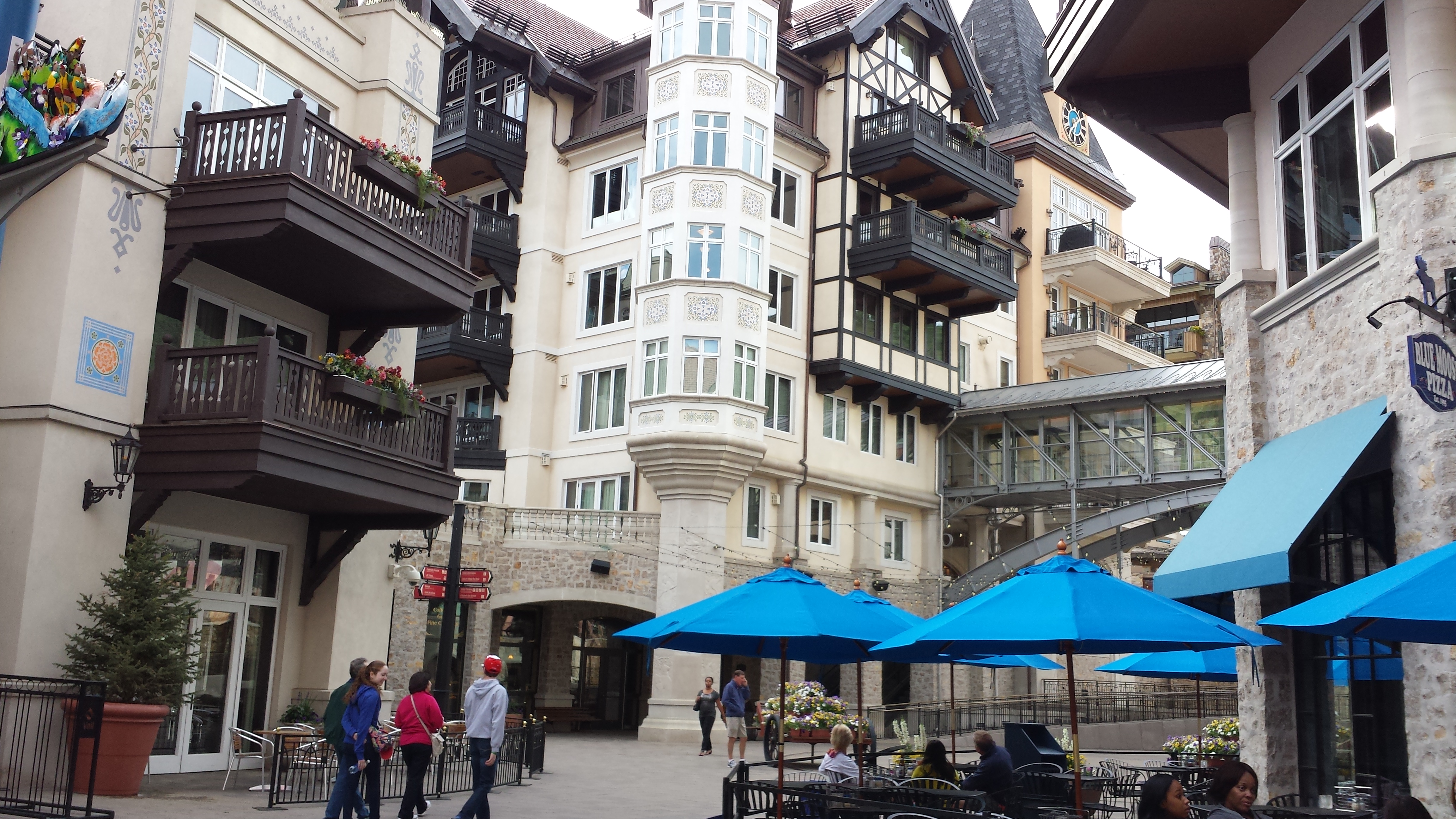 Commercial robots vail - Vail, CO