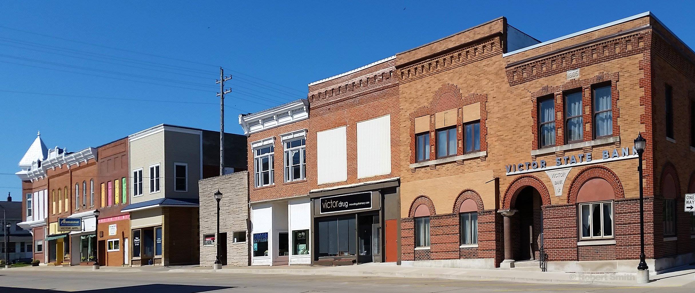 Commercial robots victor - Victor, IA